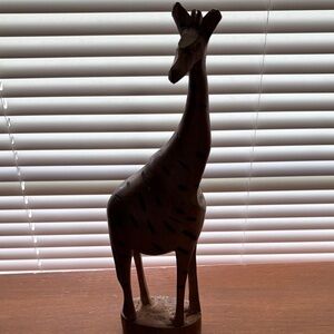 Elegant Brown Giraffe Art Sculpture